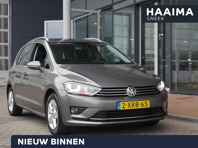 Foto 10 van Volkswagen Golf Sportsvan 1.6 TDI Highline | Navigatie | CarPlay | Cruise Control | Trekhaak | Licht