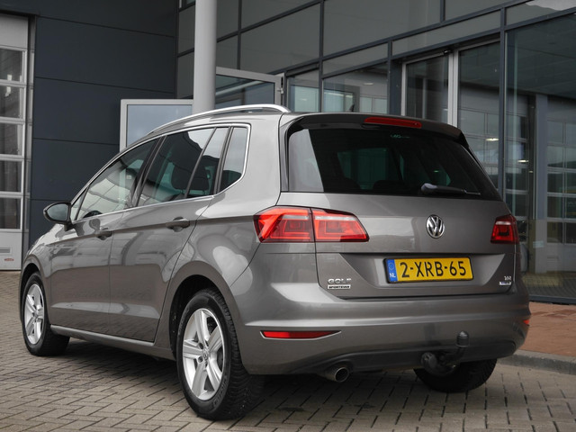 Foto 7 van Volkswagen Golf Sportsvan 1.6 TDI Highline | Navigatie | CarPlay | Cruise Control | Trekhaak | Licht
