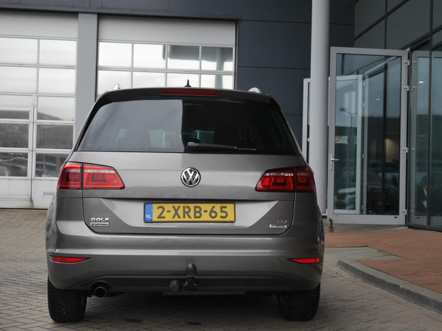 Foto 6 van Volkswagen Golf Sportsvan 1.6 TDI Highline | Navigatie | CarPlay | Cruise Control | Trekhaak | Licht