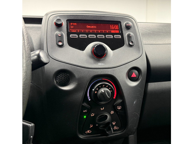 Foto 9 van Toyota Aygo 1.0 VVT-i x-fun*Airco*5Deurs*Cruisecontrol*Nap*