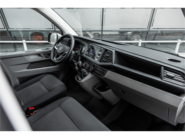 Foto 3 van Volkswagen Transporter T6.1 2.0 TDI 150 PK L2H1 DSG | L+R Schuifdeur | ACC | CarPlay | Trekhaak | MF