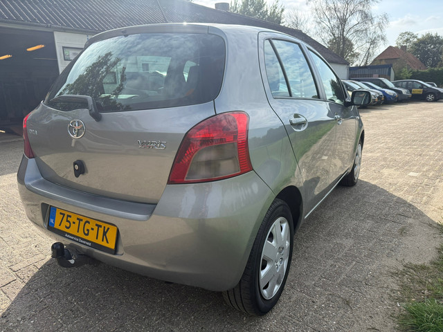 Foto 7 van Toyota Yaris 1.0 VVTi automaat, airco, NAP, APK, nette auto