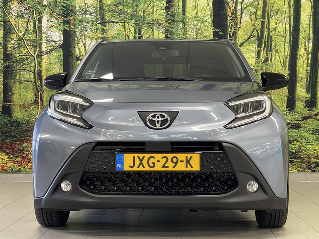 Foto 2 van Toyota Aygo X 1.0 VVT-i MT Play | Achteruitrijcamera | Apple Carplay | Stoelverwarming | Regensensor