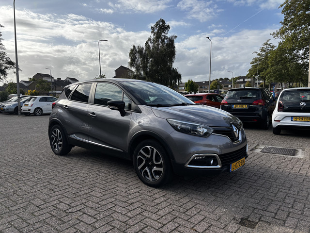 Foto 10 van Renault Captur 1.2 TCe Dynamique Lmv Cruise Navi (bj 2013)