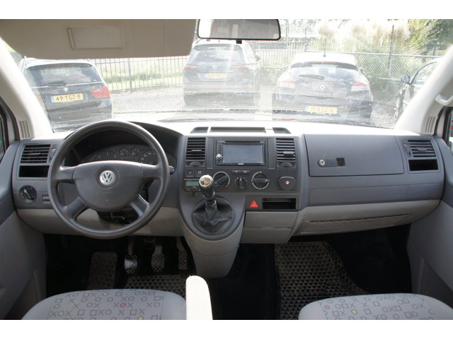 Foto 9 van Volkswagen Transporter 2.5 TDI 340 Trendline DC