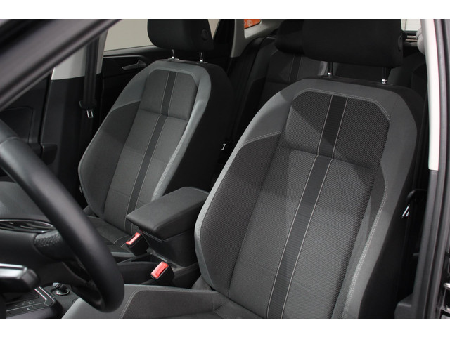 Foto 9 van Volkswagen Polo 1.0 TSI 116pk DSG Highline Apple Carplay/Android Auto Adaptive cruise control Parkee