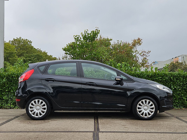Foto 2 van Ford Fiesta 1.0 Style |CLIMA|AIRCO|CRUISE|VOL.ONDERHOUD| 565