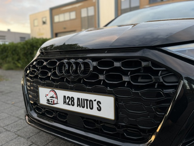 Foto 3 van Audi A3 Sportback 2.5 TFSI RS 3 quattro|Pano|360|Ceramic|Hulk|B&O