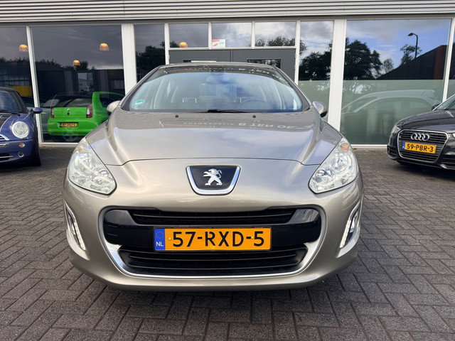 Foto 3 van Peugeot 308 1.6 VTi Melbourne/Facelift/Nl Auto/Luxe Uitvoering!!!