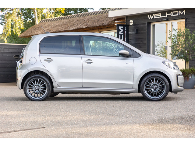 Foto 8 van Volkswagen E-Up! E-up! Soh 80% I Climate I Cruise I Parkeersensoren I Stoelverwarming I LM Velgen
