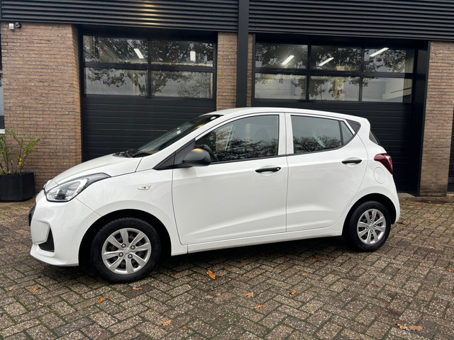 Foto 3 van Hyundai I10 1.0i i-Motion