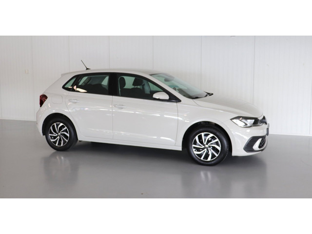 Foto 4 van Volkswagen Polo Volkswagen Polo Life | 39.731 km | Rijklaar € 17.950,-