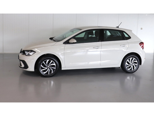 Foto 10 van Volkswagen Polo Volkswagen Polo Life | 39.731 km | Rijklaar € 17.950,-