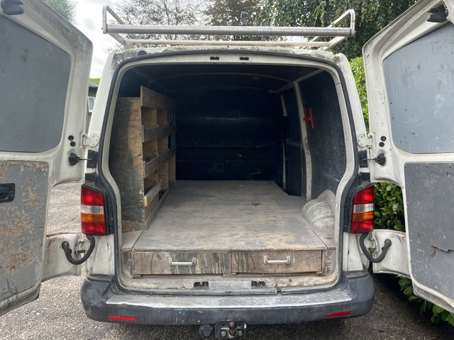 Foto 5 van Volkswagen Transporter 1.9 TDI 340 lang ac imperiaal