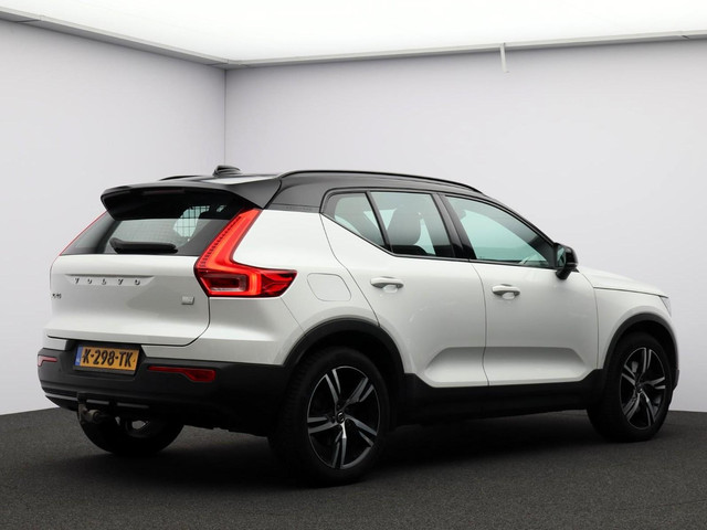 Foto 10 van Volvo XC40 1.5 T5 Twin Engine R-Design Automaat / Panoramadak / Trekhaak / 360*  camera / Harman Kar