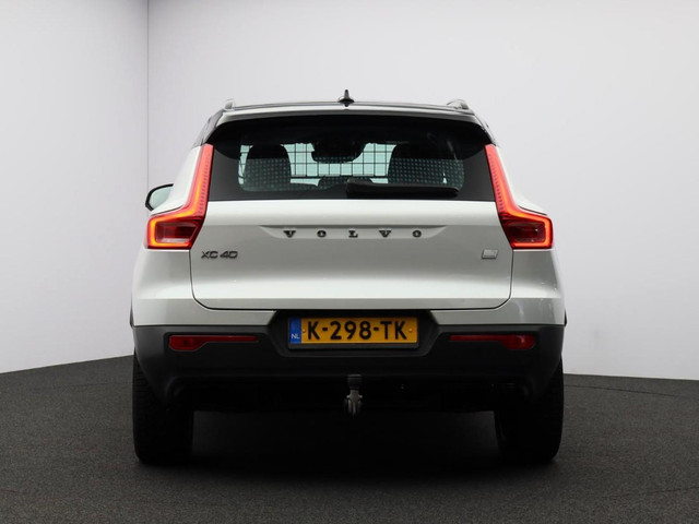 Foto 6 van Volvo XC40 1.5 T5 Twin Engine R-Design Automaat / Panoramadak / Trekhaak / 360*  camera / Harman Kar
