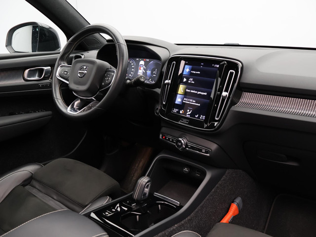 Foto 4 van Volvo XC40 1.5 T5 Twin Engine R-Design Automaat / Panoramadak / Trekhaak / 360*  camera / Harman Kar