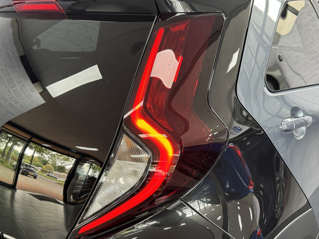 Foto 7 van Toyota Aygo X 1.0 VVT-i MT Envy JBL Keyless ACC CarPlay