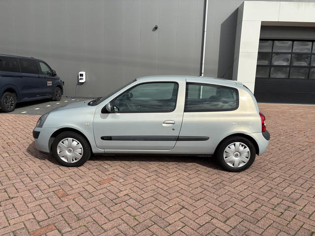 Foto 10 van Renault Clio 1.2-16V Dynamique Comfort Automaat I Airco