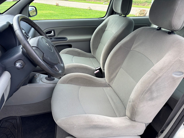 Foto 2 van Renault Clio 1.2-16V Dynamique Comfort Automaat I Airco