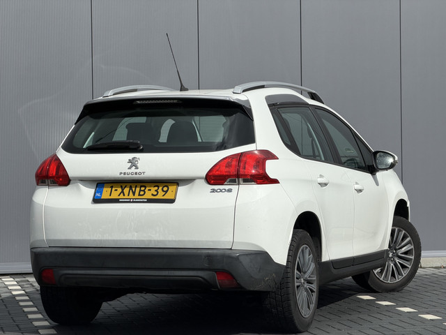 Foto 2 van Peugeot 2008 1.2 PureTech Active | Lees tekst | Cruise | Climate | Riem v.v
