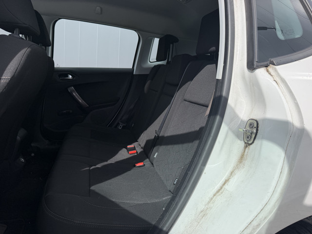Foto 6 van Peugeot 2008 1.2 PureTech Active | Lees tekst | Cruise | Climate | Riem v.v