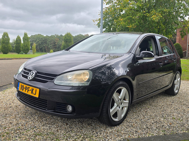 Foto 9 van Volkswagen Golf 1.4 FSI Sportline 5-deurs AIRCO/cruise