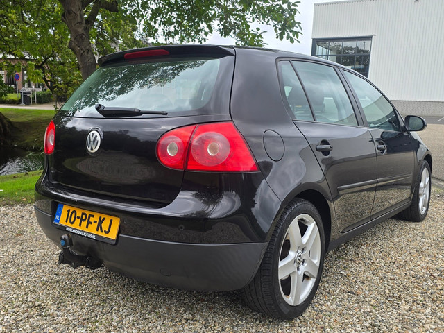 Foto 5 van Volkswagen Golf 1.4 FSI Sportline 5-deurs AIRCO/cruise
