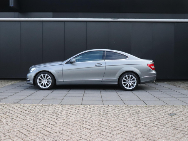 Foto 10 van Mercedes-Benz C-klasse Coupé 180 | HALF LEDER | PDC | STOELVERW. | CRUISE |