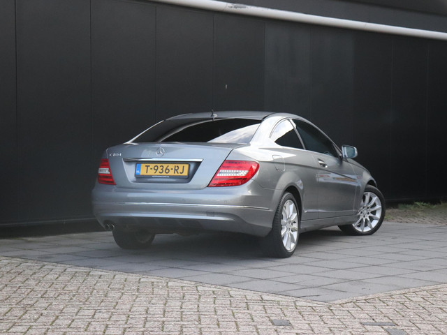 Foto 4 van Mercedes-Benz C-klasse Coupé 180 | HALF LEDER | PDC | STOELVERW. | CRUISE |