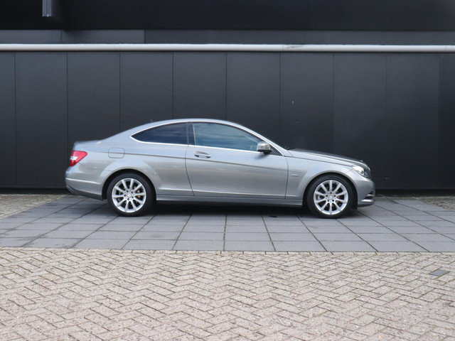Foto 5 van Mercedes-Benz C-klasse Coupé 180 | HALF LEDER | PDC | STOELVERW. | CRUISE |