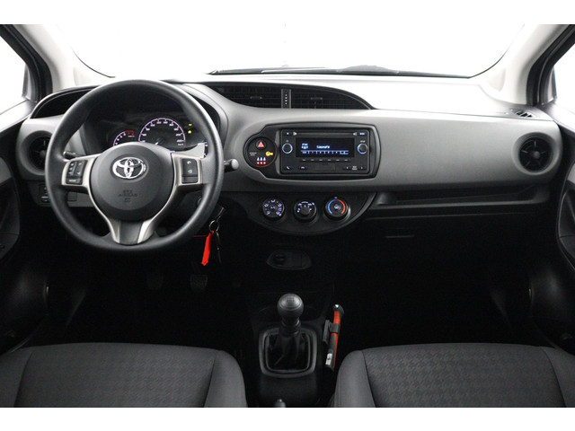 Foto 8 van Toyota Yaris 1.0 VVT-i Aspiration | Radio BT en CD | lm velgen |