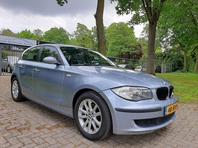 Foto 8 van BMW 1-serie 116i 2.0 122PK Airco Sportvelgen Nieuwe Ketting