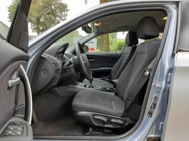 Foto 7 van BMW 1-serie 116i 2.0 122PK Airco Sportvelgen Nieuwe Ketting