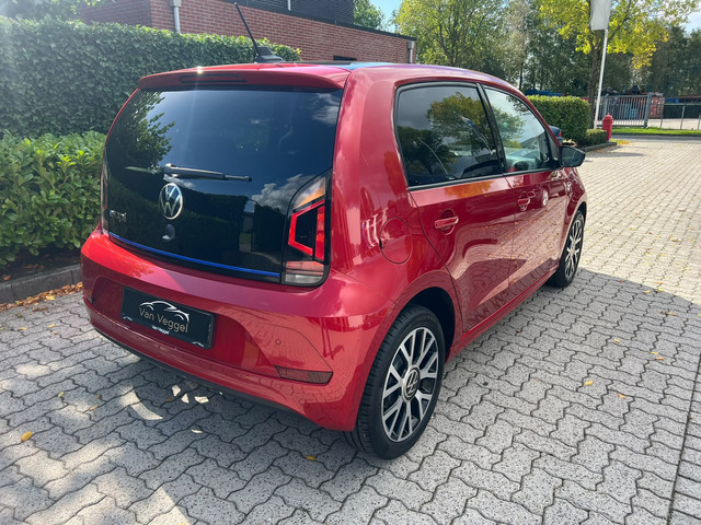 Foto 10 van Volkswagen e-Up! e-up camera, cruise, airco, pdc, multi stuur