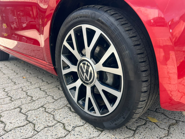 Foto 9 van Volkswagen e-Up! e-up camera, cruise, airco, pdc, multi stuur