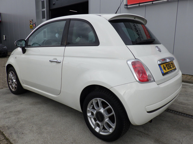 Foto 2 van Fiat 500 1.2 Lounge Airco, Lichtmetalen Velgen, APK 06-27!
