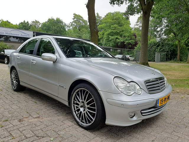 Foto 8 van Mercedes-Benz C-klasse 200 K. 163PK Airco Leder Sportvelgen