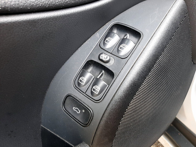Foto 5 van Mercedes-Benz C-klasse 200 K. 163PK Airco Leder Sportvelgen