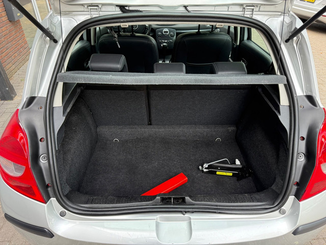 Foto 4 van Renault Clio 1.6-16V Dynamique S|AUTOMAAT|NIEUWE APK|AIRCO