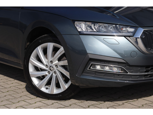 Foto 8 van Škoda Octavia 1.4 TSI iV PHEV Business Edition | LED | Camera | 18 Inch |