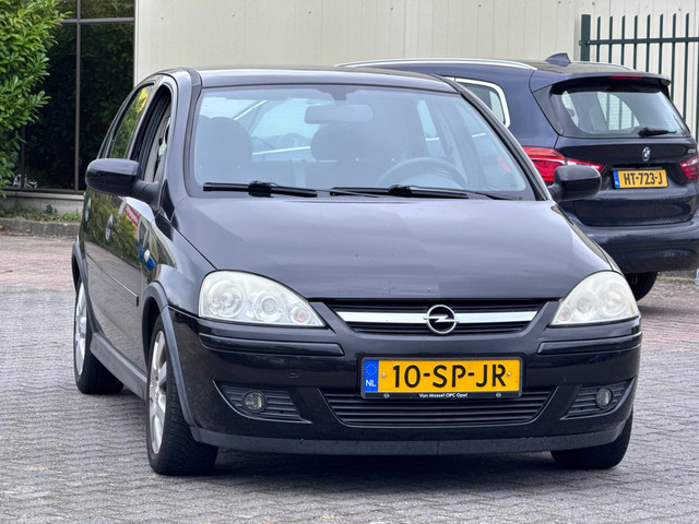 Foto 8 van Opel Corsa 1.2-16V Silverline | Airco | APK 09-07-2027 | Elektrische ramen en spiegels | LM velgen |