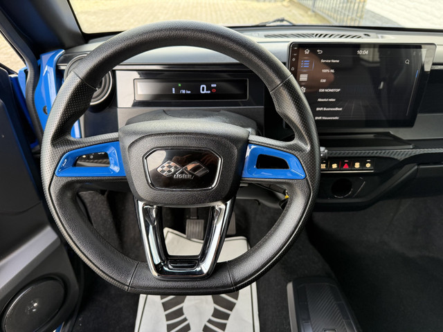 Foto 3 van Ligier Brommobiel Myli R.EBEL 8 kWh/ Airco/ Camera/ Stoelverwarming/ Apple Carplay
