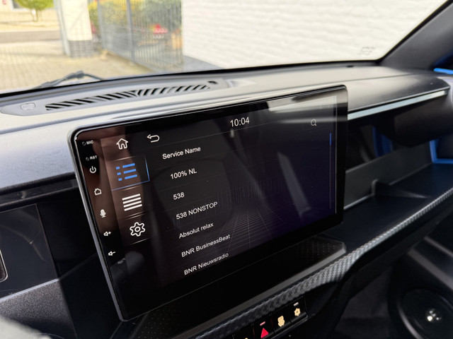 Foto 2 van Ligier Brommobiel Myli R.EBEL 8 kWh/ Airco/ Camera/ Stoelverwarming/ Apple Carplay