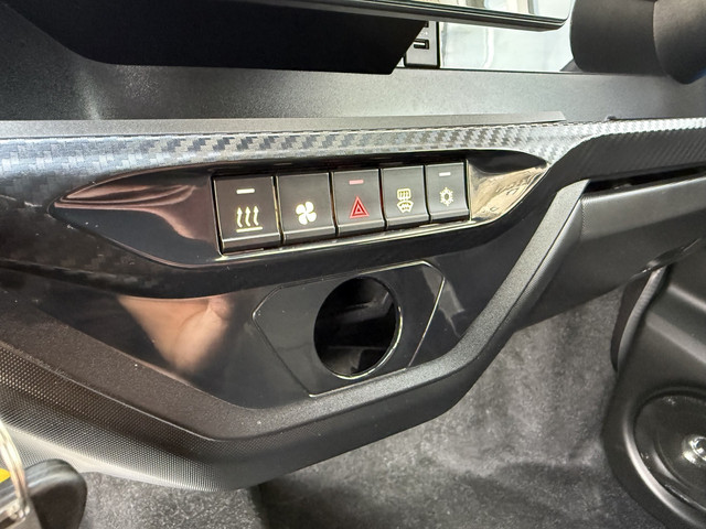 Foto 10 van Ligier Brommobiel Myli R.EBEL 8 kWh/ Airco/ Camera/ Stoelverwarming/ Apple Carplay