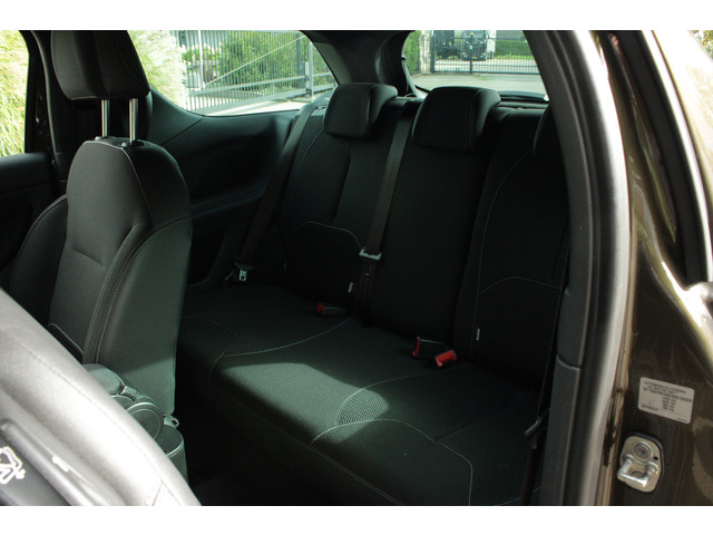 Foto 4 van Citroen DS3 1.2 VTi So Chic | Airco | Cruise Control | PDC | Nette Staat