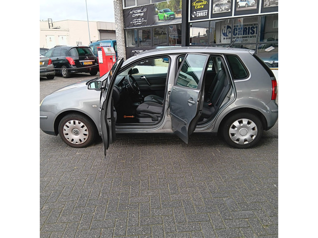 Foto 7 van Volkswagen Polo 1.4-16V Athene