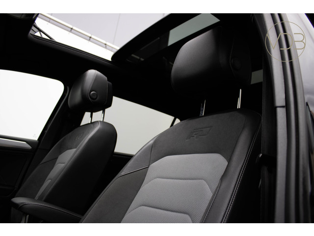 Foto 9 van Volkswagen Tiguan Allspace 1.5 TSI Highline Business R 7-Persoons PANO TREKHAAK