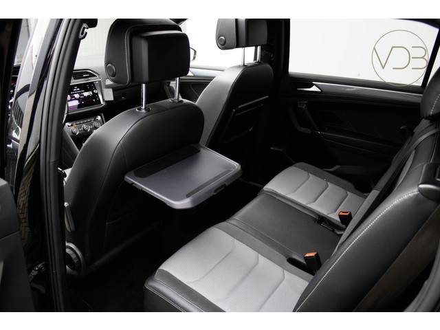 Foto 8 van Volkswagen Tiguan Allspace 1.5 TSI Highline Business R 7-Persoons PANO TREKHAAK