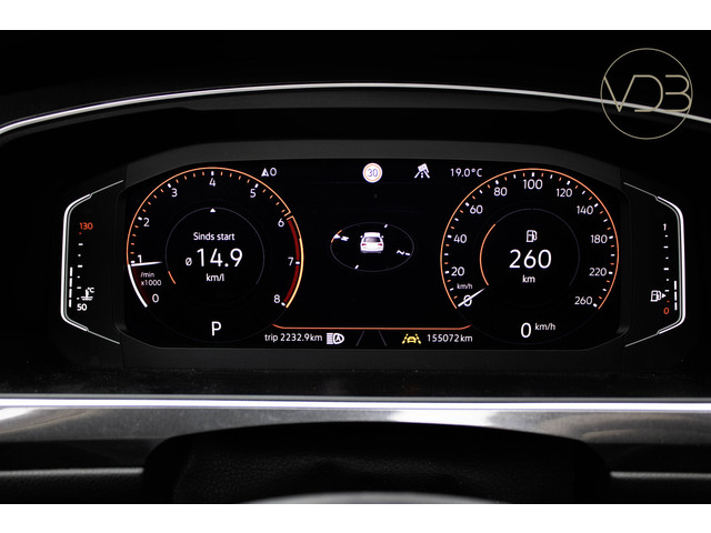 Foto 5 van Volkswagen Tiguan Allspace 1.5 TSI Highline Business R 7-Persoons PANO TREKHAAK
